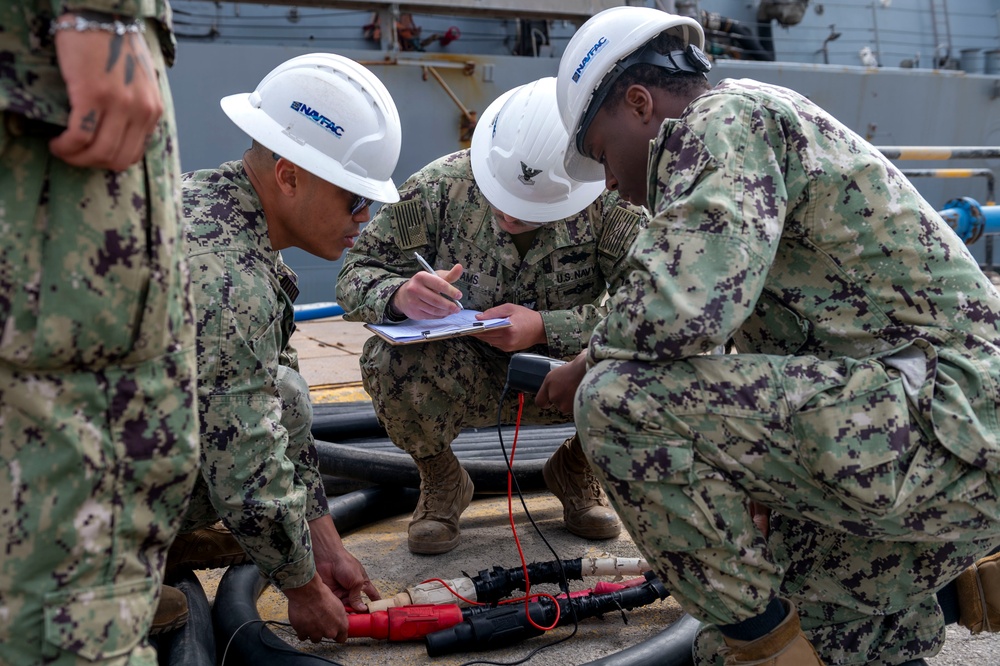 PWD Rota Seabees perform maintenance