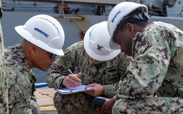PWD Rota Seabees perform maintenance