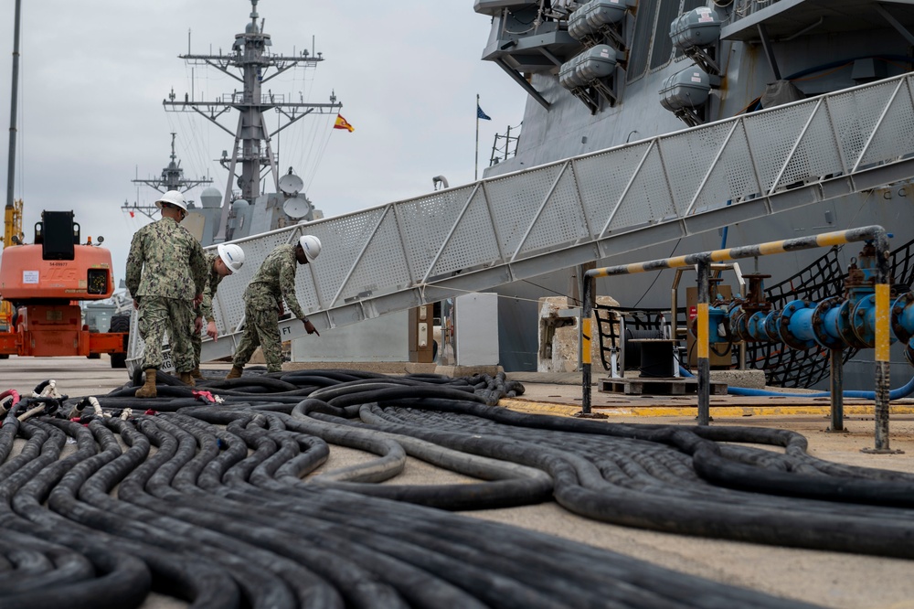 PWD Rota Seabees perform maintenance