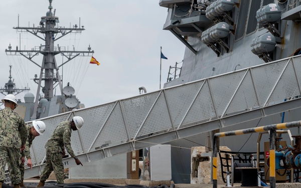 PWD Rota Seabees perform maintenance