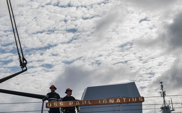 NAVFAC EURAFCENT assists DDG 117 in a replenishment