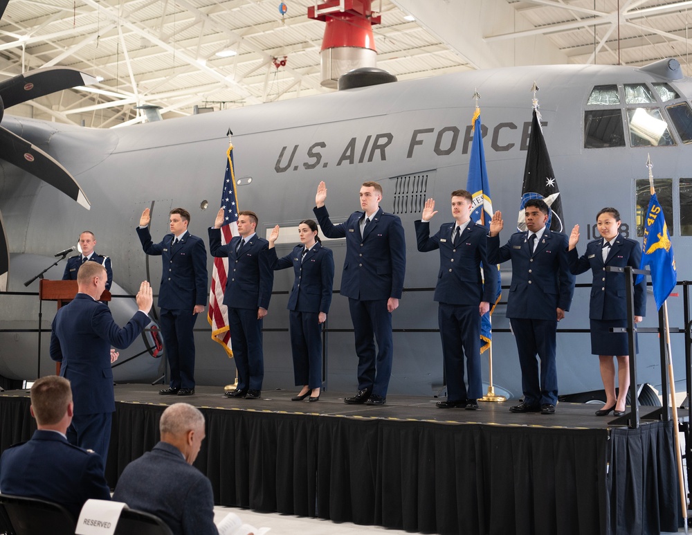133rd AW hosts AFROTC Det. 415 Commissioning Ceremony