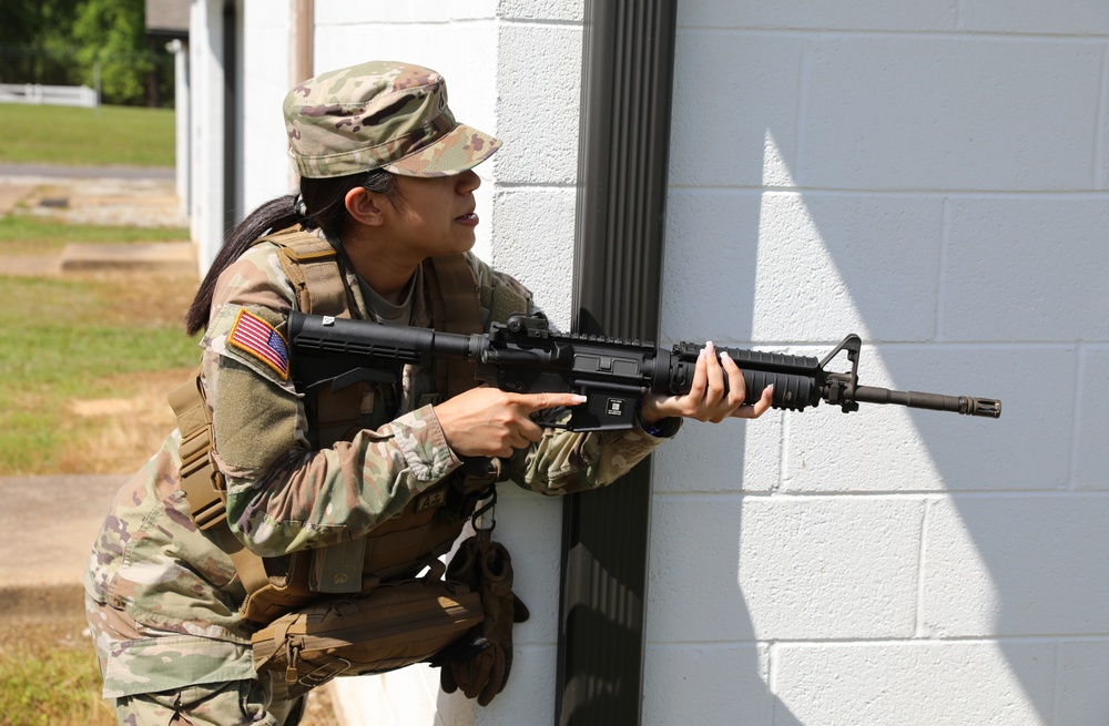 Combat Lifesaver training sharpens Soldier readiness during Annual Training