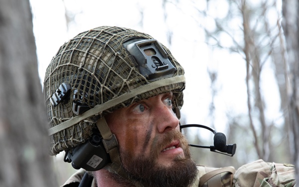 Britain's 2 Para encounters Swift Response
