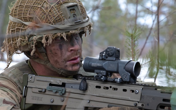 Britain's 2 Para encounters Swift Response