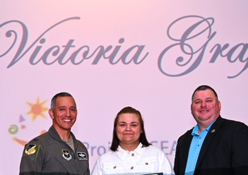 Holloman AFB hosts Project SEARCH graduation