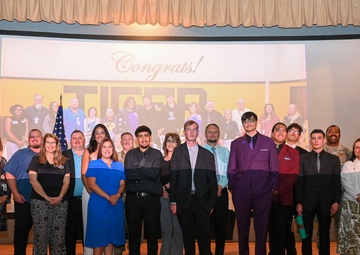 Holloman AFB hosts Project SEARCH graduation