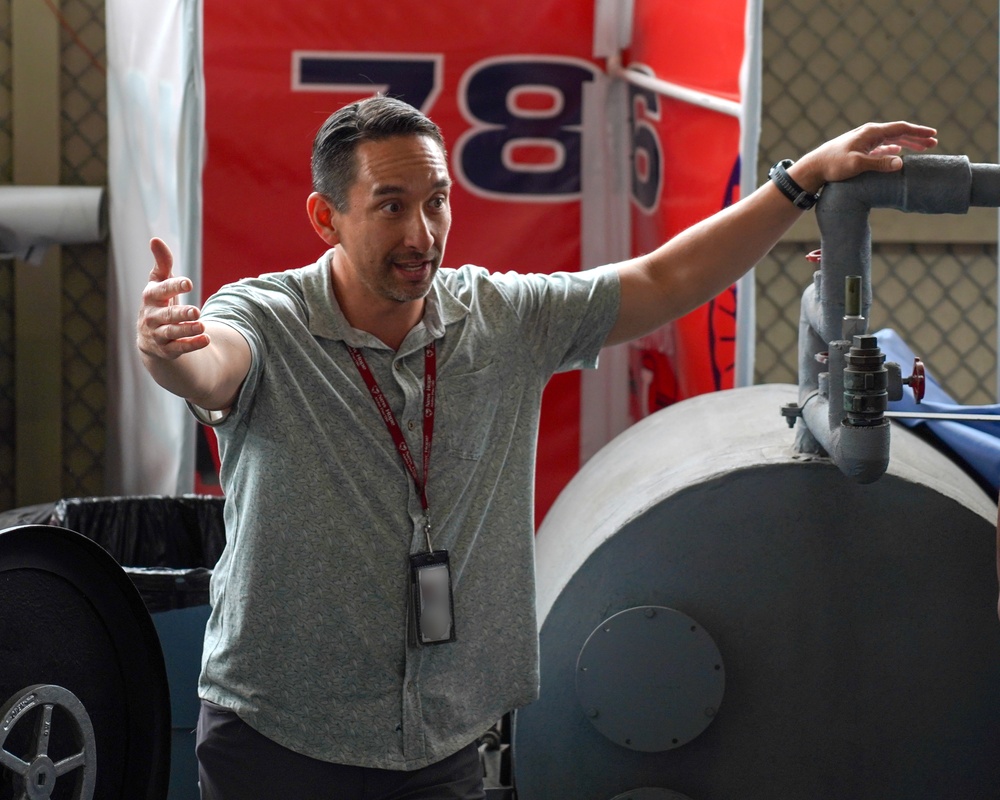 Pearl Harbor Naval Shipyard Hosts Kapolei High School STEM visit