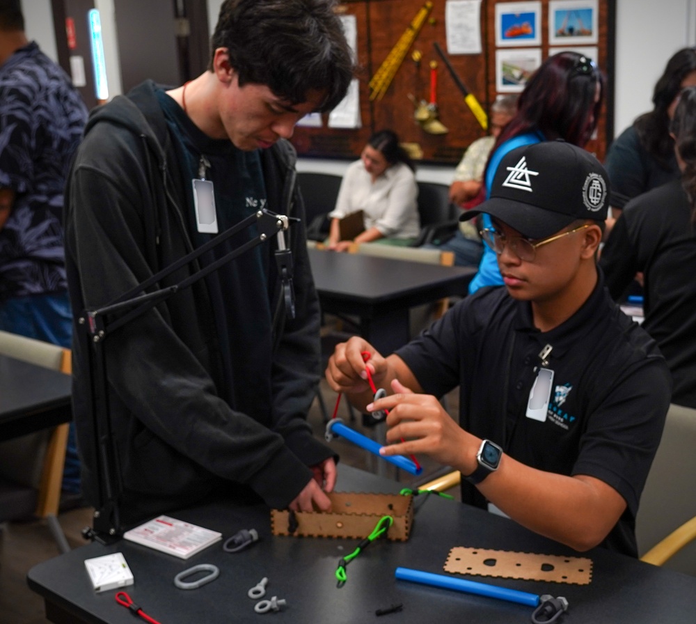 Pearl Harbor Naval Shipyard Hosts Kapolei High School STEM visit