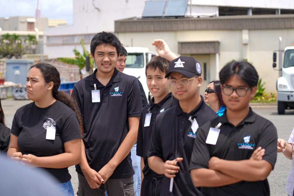 Pearl Harbor Naval Shipyard Hosts Kapolei High School STEM visit