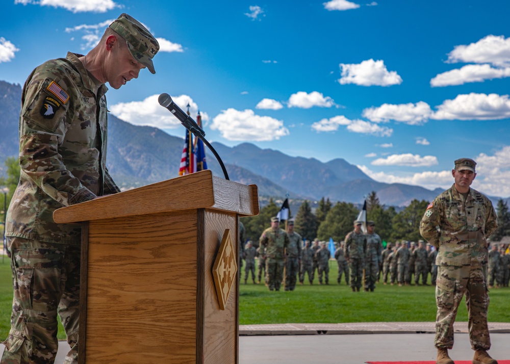 4th Attack Battalion, 4th Aviation regiment Change of Command Ceremony