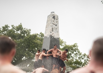 USNA Plebes Take Part in Annual Herndon Monument Climb