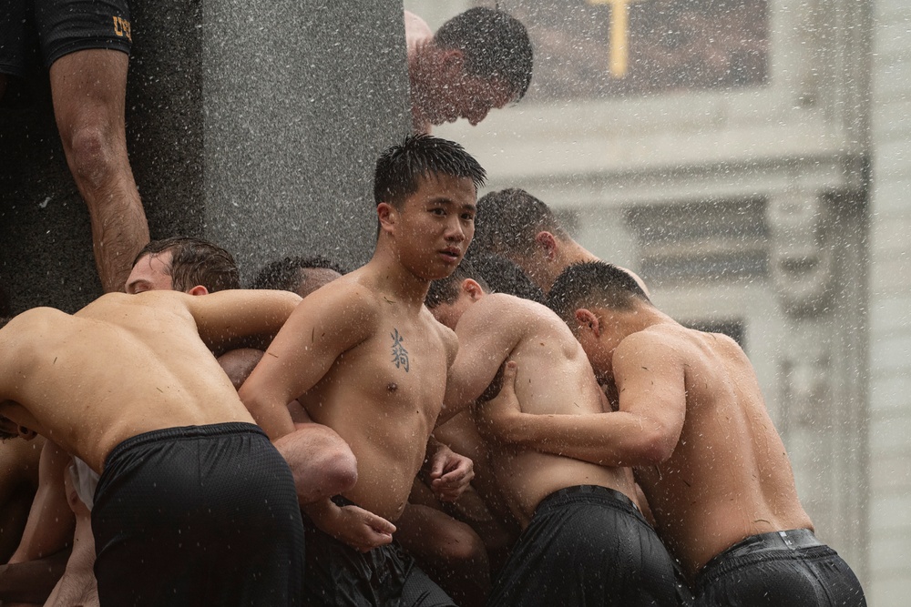 USNA Plebes Take Part in Annual Herndon Monument Climb