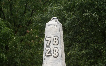 USNA Plebes Take Part in Annual Herndon Monument Climb