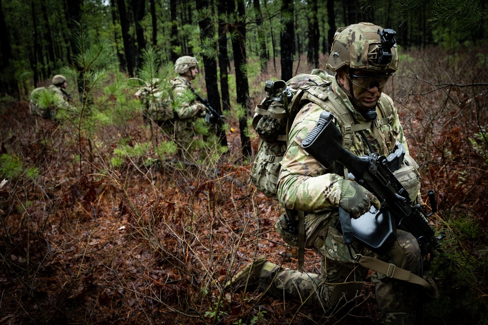 RTI ALC Course Conducts a Night Time Reconnaissance STX lanes