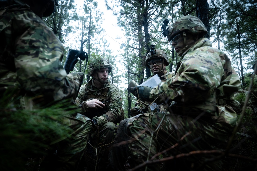 RTI ALC Course Conducts a Night Time Reconnaissance STX lanes