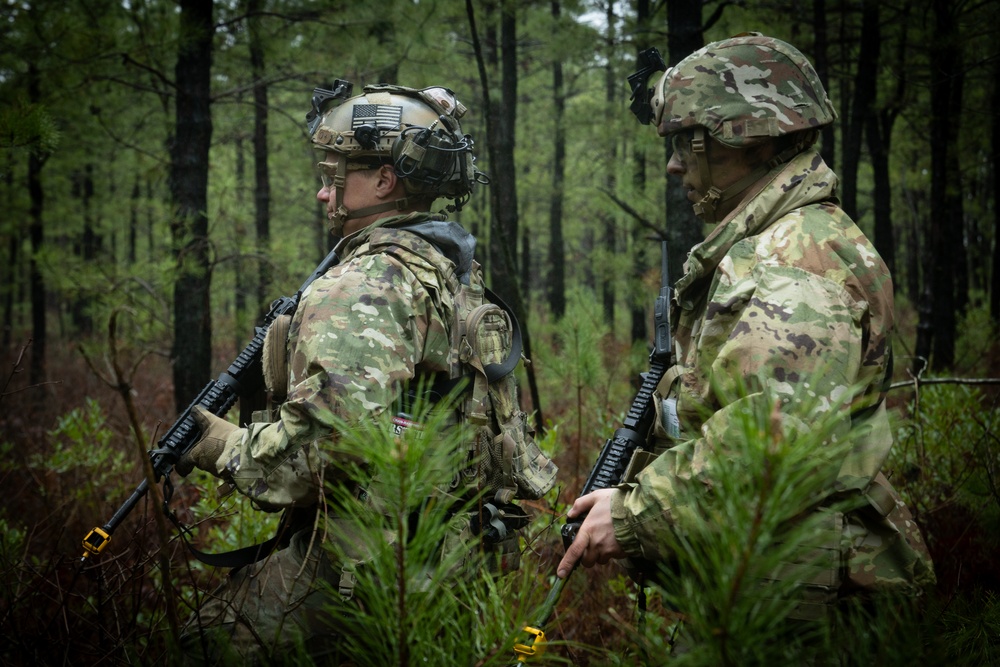 RTI ALC Course Conducts a Night Time Reconnaissance STX lanes