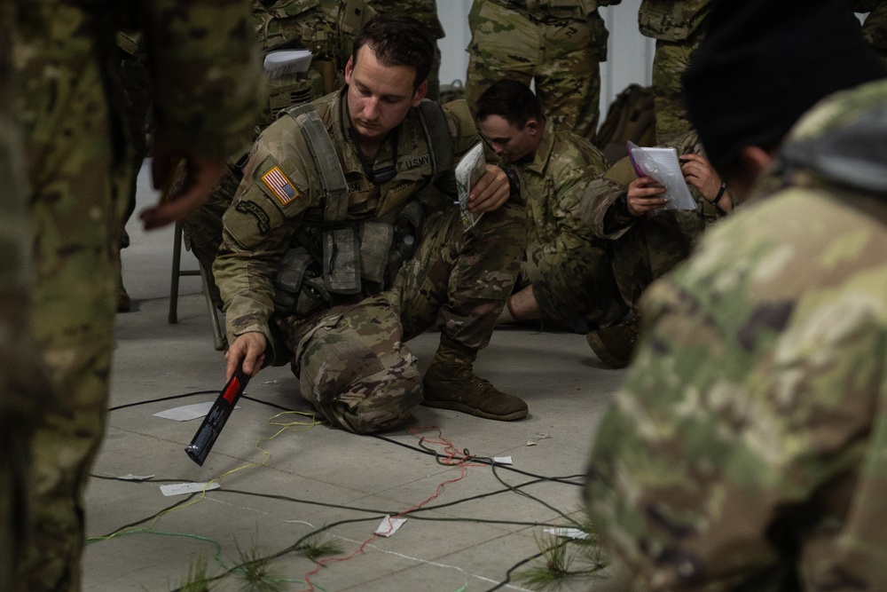 RTI ALC Course Conducts a Night Time Reconnaissance STX lanes