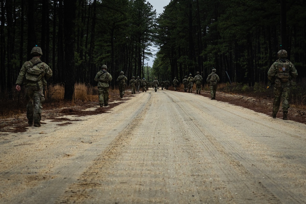 RTI ALC Course Conducts a Night Time Reconnaissance STX lanes