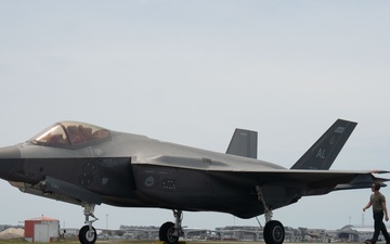 187th Fighter Wing: F-35A Hot Integrated Combat Turn