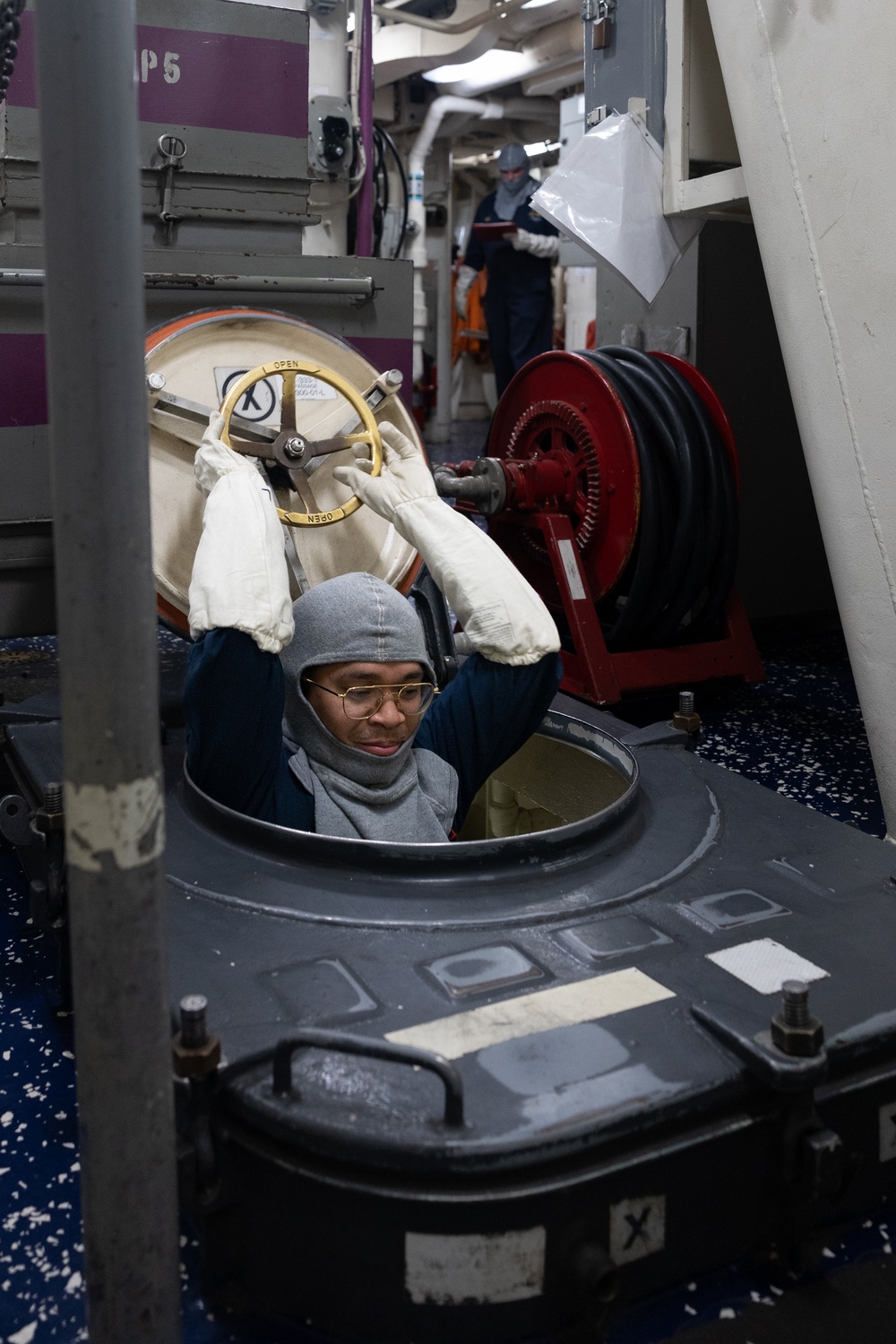 USS Oscar Austin (DDG 79) Conducts General Quarters Drills