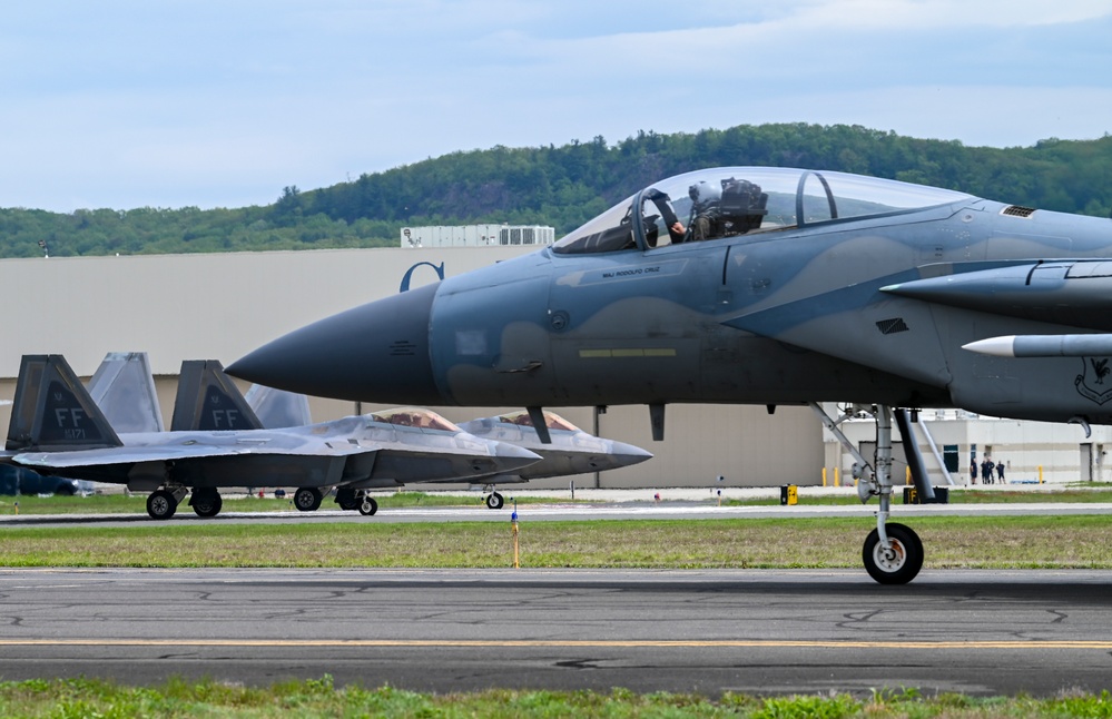 F-22 Raptor's from 1st Fighter Wing conduct takeoffs at Barnes Air National Guard Base