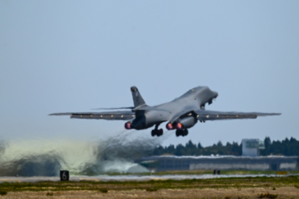 BTF 25-2: B-1B Lancers depart for mission