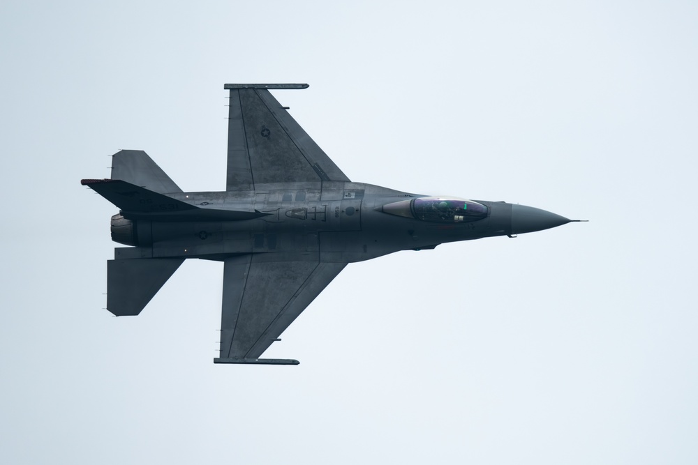 PACAF Viper Demo performs at Osan Air Power Days enhancing U.S.-ROK partnership