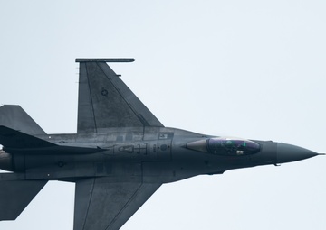 PACAF Viper Demo performs at Osan Air Power Days enhancing U.S.-ROK partnership