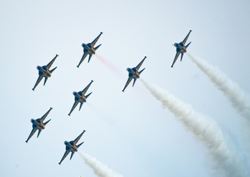 PACAF Viper Demo performs at Osan Air Power Days enhancing U.S.-ROK partnership