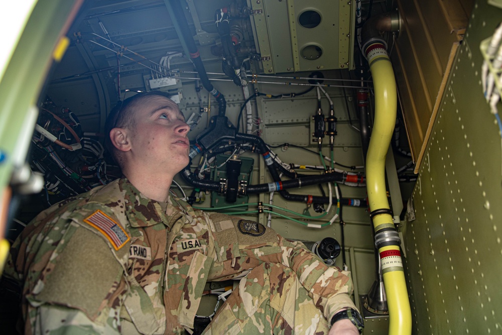 Iowa Army National Guard Aviation Soldiers Prepare for JRTC Rotation