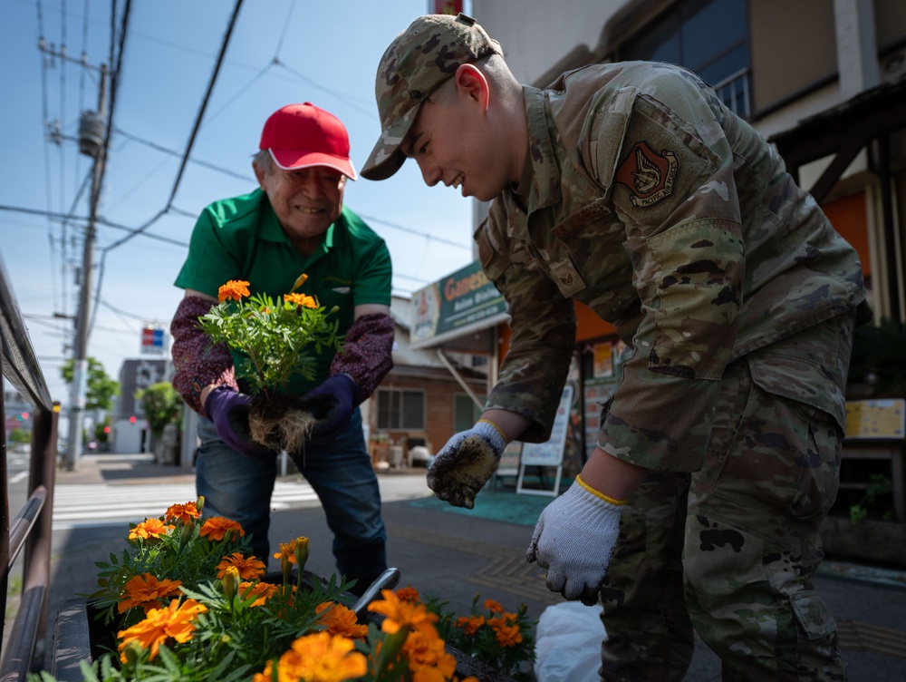 Yokota boosts the charm of Fussa with beautification project