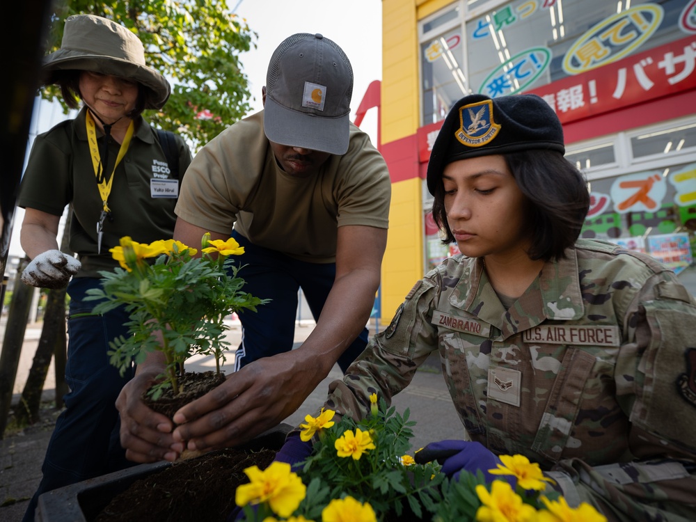 Yokota boosts the charm of Fussa with beautification project