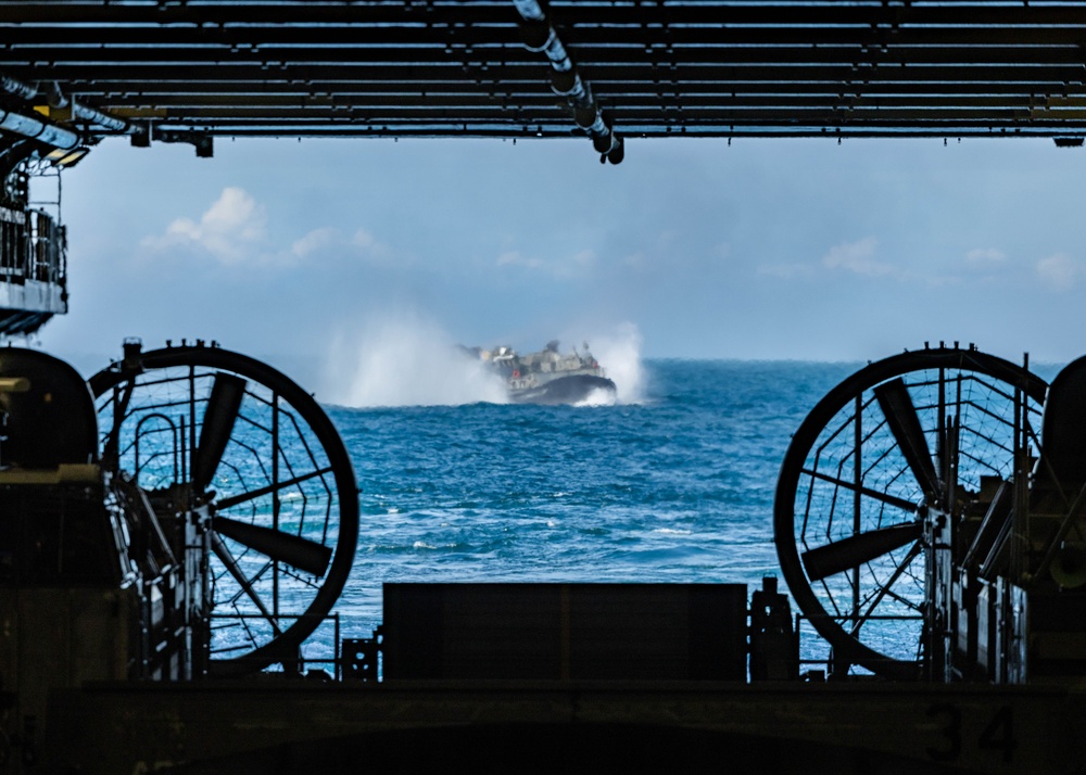 USS Iwo Jima Conducts Well Deck Operations
