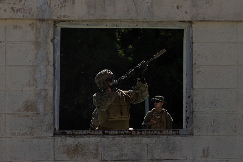 Activated Reserve Marines Conduct MOUT Training during Korea Viper 25.4