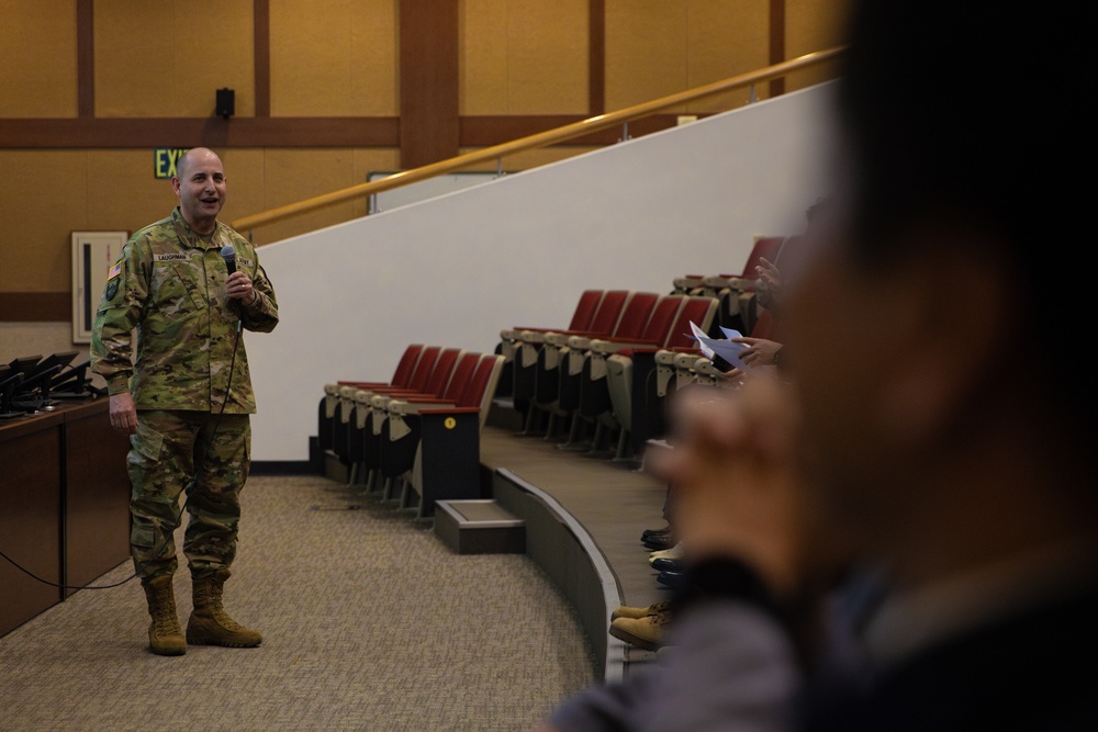 Korean National Police University Senior Leadership Course students Visit Eighth Army