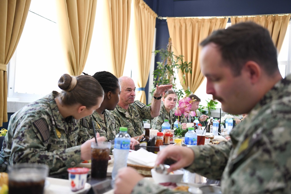 CNIC Leadership Visits NSA Bahrain