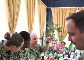 CNIC Leadership Visits NSA Bahrain