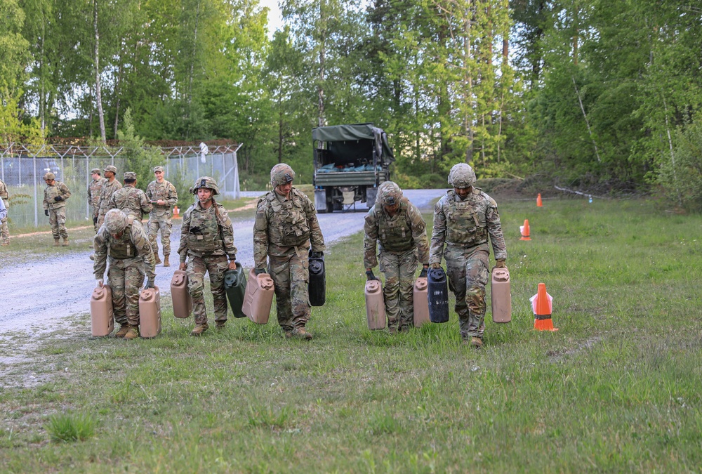 Competitors conduct Expert Physical Fitness Assessment during V Corps Best Squad competition