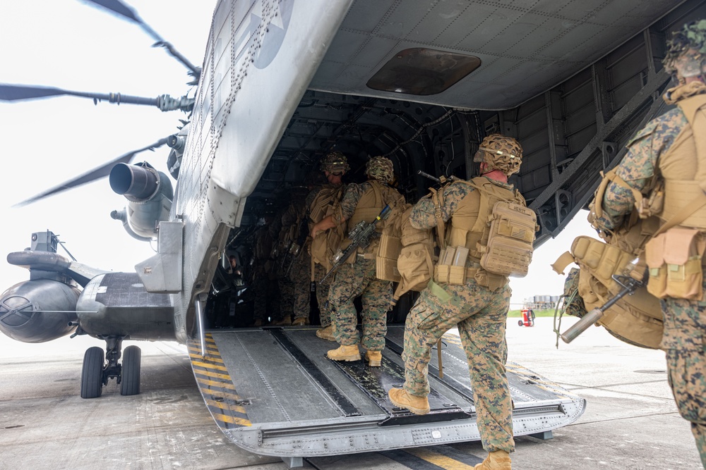 U.S. Marines Execute an Alert Contingency MAGTF Flyaway Drill