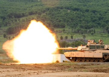 Staying Strong: 4-6th Infantry Regiment Conducts a LFX with M2A1 Abrams In Bulgaria
