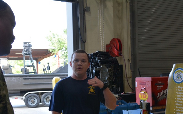 SOUTHCOM Commander Tours NAVSCIATTS