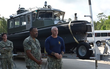 SOUTHCOM Commander Tours NAVSCIATTS