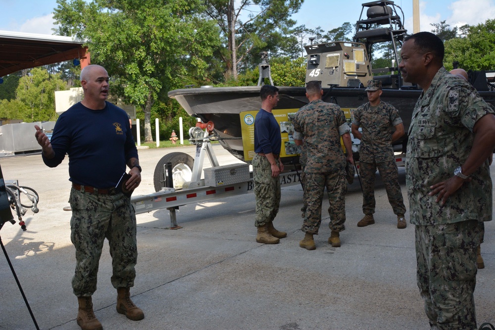 SOUTHCOM Commander Tours NAVSCIATTS