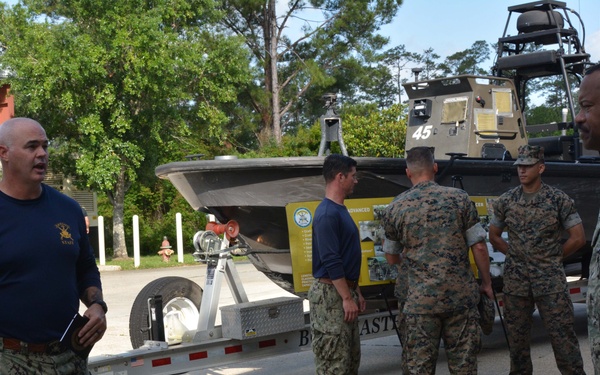 SOUTHCOM Commander Tours NAVSCIATTS