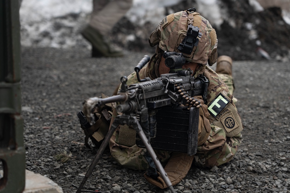 Soldiers conduct force-on-force combat training for Swift Response during DEFENDER 25