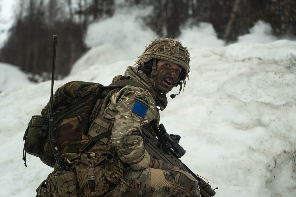 Soldiers conduct force-on-force combat training for Swift Response during DEFENDER 25