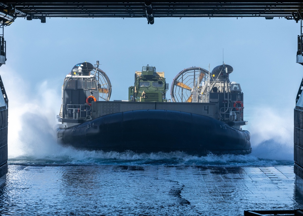 USS Iwo Jima Conducts Well Deck Operations