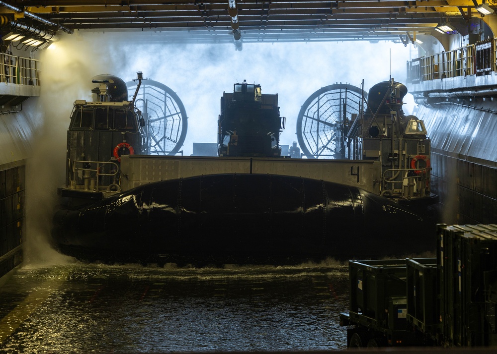 USS Iwo Jima Conducts Well Deck Operations