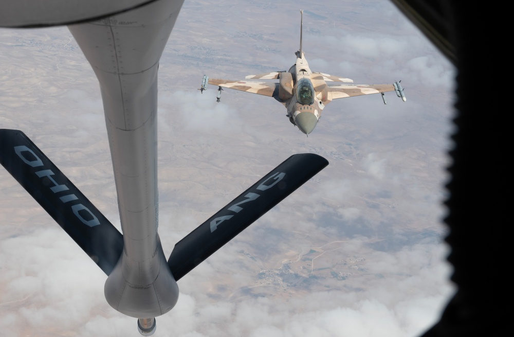 Fueling readiness: US, Morocco conduct air-to-air refueling operations at African Lion 2025